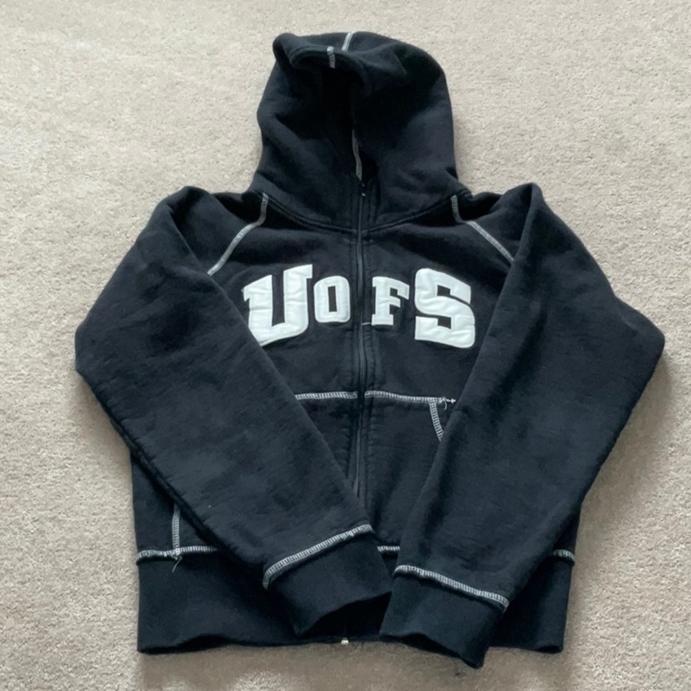 Vintage Women’s University of Saskatchewan zip up Black Hoodie bunny hug
